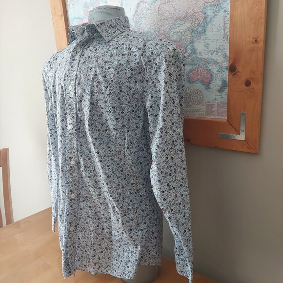 Banana Republic Blue Floral Casual Button Down Shirt - Picture 3 of 11